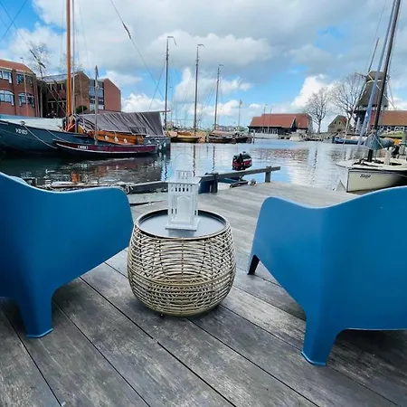 Botel Woonboot 4 *