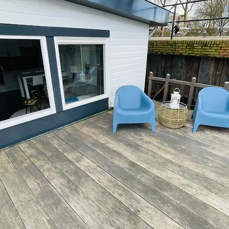 Woonboot 4