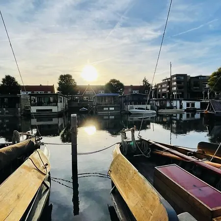 Botel Woonboot 4 Harderwijk