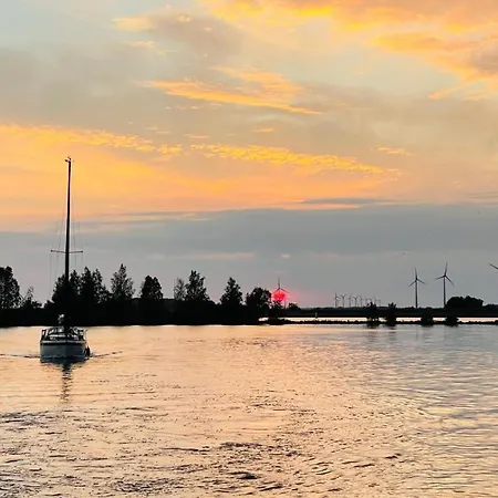 Woonboot 4 Botel