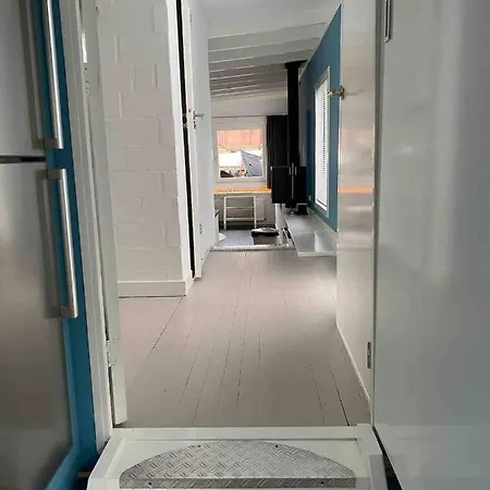 Botel Woonboot 4 *