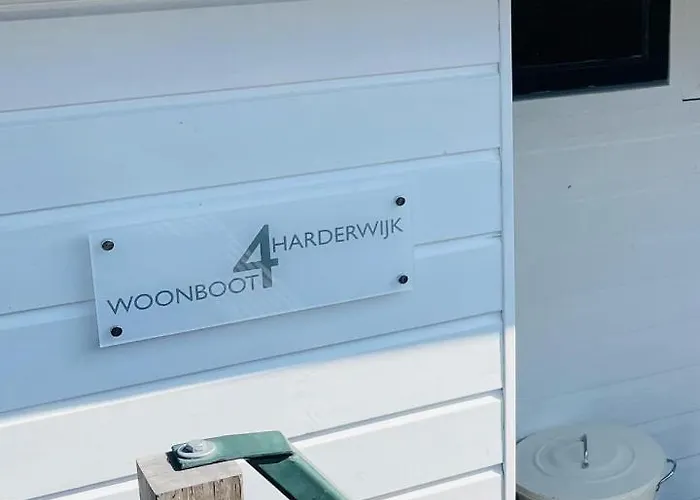 Woonboot 4