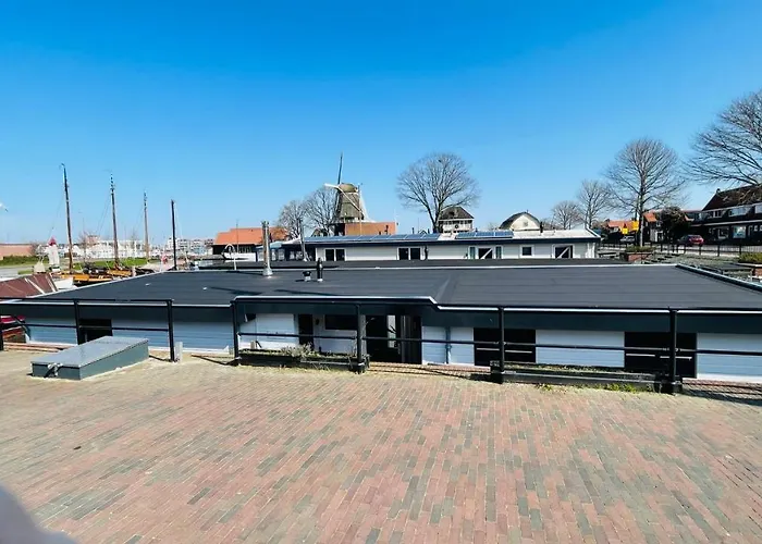 Woonboot 4 Botel *