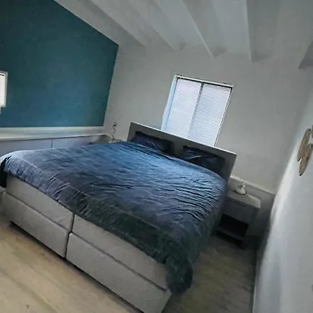 Woonboot 4 Harderwijk